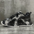Black / EU 39.5
