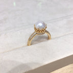 White / Adjustable Opening