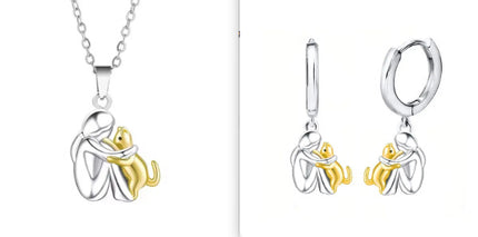 Fashionable And Creative Little Girl Hug Kitty Necklace