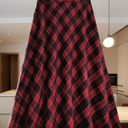 Stylish And Elegant Plaid Skirt for Women in Autumn And Winter