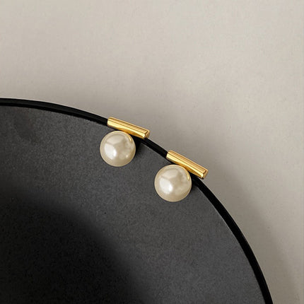 Women's Metal Pearl Stud Earrings