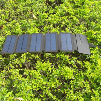 Outdoor 8W folding solar charger Direct charging collapsible solar package Off-road emergency mobile power supply