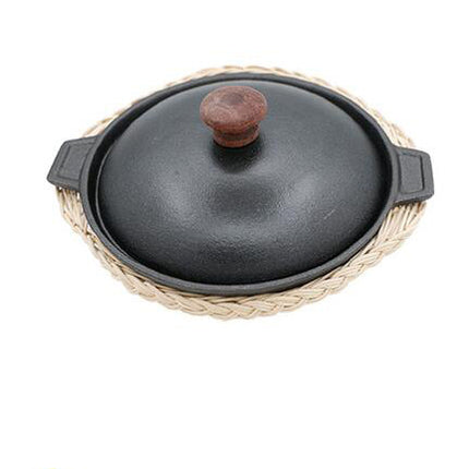 Iron pot