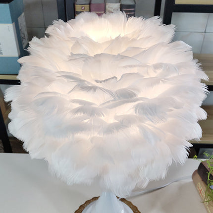 Luxury Feather Table Lamp Bedroom Bedside Light Nordic Ins Touch Dimming Desk Lights for Living Room Study Room Decor Lighting
