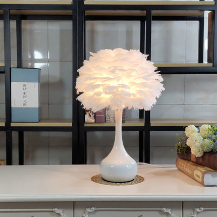 Luxury Feather Table Lamp Bedroom Bedside Light Nordic Ins Touch Dimming Desk Lights for Living Room Study Room Decor Lighting