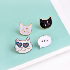 Cute cartoon dripping cat brooch