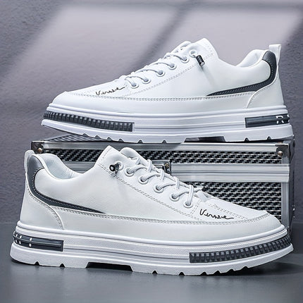 A Pair of Simple And Versatile Casual Sneakers.