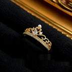 Lace crown