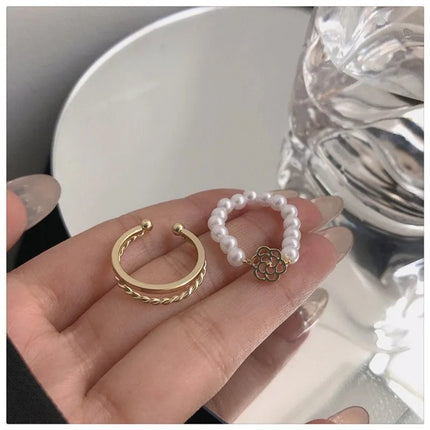 Influencer-style Minimalist Adjustable Geometric Ring