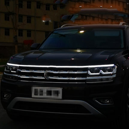 Automobile Dynamic Penetrating Daytime Running Lights Are Changed To General Decoration