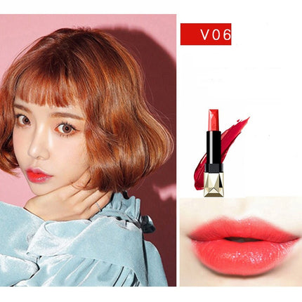 Long lasting moisturizing matte lipstick