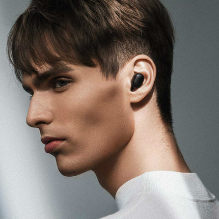 Wireless sports running headphones