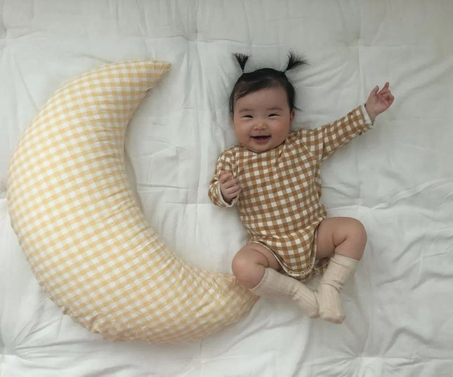 Baby Pillow Newborn Nursing Pillows Plaid Cotton Moon Shape Maternity