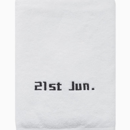 Customized Date Bath Towel, Birthday Embroidery