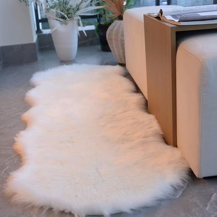 Soft and Fluffy Sheepskin Carpet - Non-slip Artificial Fur Carpet for Bedroom, Living Room and Game Room