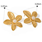 Earring / Gold