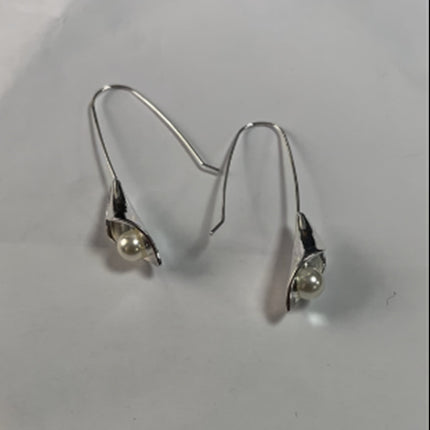 Geometric Silver Inlaid Pearl Dark Night Ear Hanging Retro