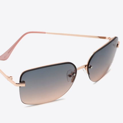 2ea48c8f32354f448c9d9e087f626d39-Max