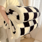 Black And White Plaid / Throw/50*60in
