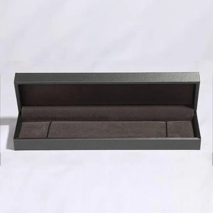 314c0b06-760a-4f96-aa84-b3998c3f11e9-Max