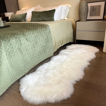 Soft and Fluffy Sheepskin Carpet - Non-slip Artificial Fur Carpet for Bedroom, Living Room and Game Room