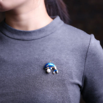 European and American new dolphin brooch