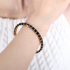 Black / Adjustable