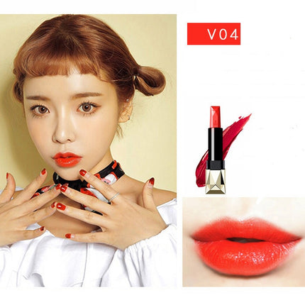 Long lasting moisturizing matte lipstick