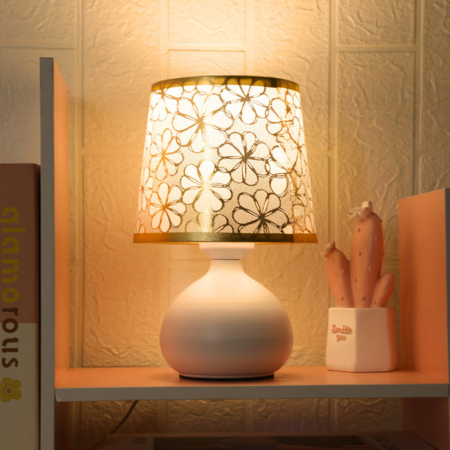 1pc Elegant Modern Nordic-Style Golden Floral Table Lamp with USB Power, Soft Eye-Caring Light