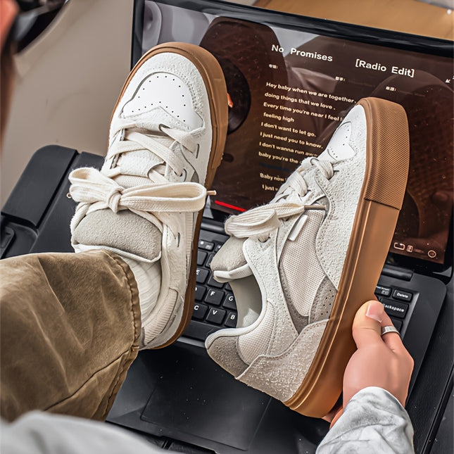 Casual & Sporty Lace-Up Shoes - Men's Retro Low-Top Skate Sneakers - Round Toe with White Upper