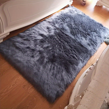 A Single Piece of Faux Carpet for Indoor Use, Extremely Soft And Fluffy, Suitable for Bedrooms.