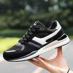 US 5.5 / Black And White Gray