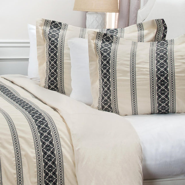 Black And Ivory Queen Cotton Washable Polyester Duvet Cover Set With Two Shams