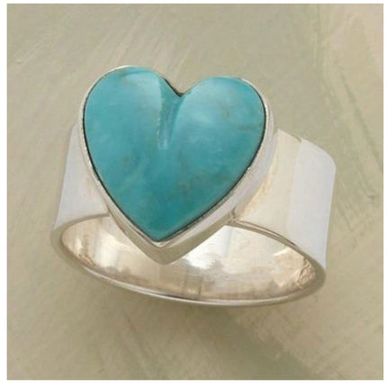 Womens Retro Heart-Shaped Geometric Ring