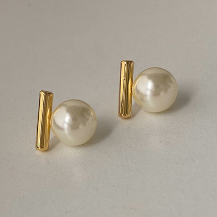 Women's Metal Pearl Stud Earrings
