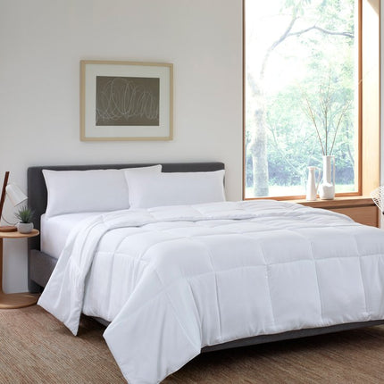 White Queen Microfiber Washable Microfiber Down Alternative Comforter