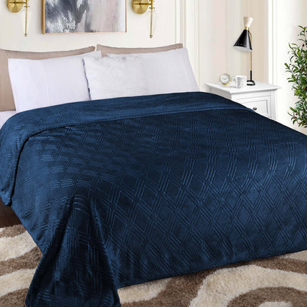 King Navy Blue Geometric Flannel Woven Plush Blanket