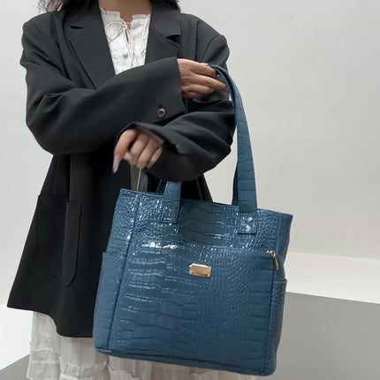 Crocodile Pattern Handbag - Large Capacity, Multi-Pocket Shoulder Handbag with Zipper Closure