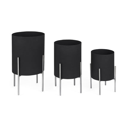 Set of Two Black Metal 20 Ounce Round Pot Planters