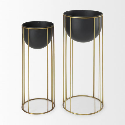 Set of Two Black Metal 20 Ounce Round Pot Planters