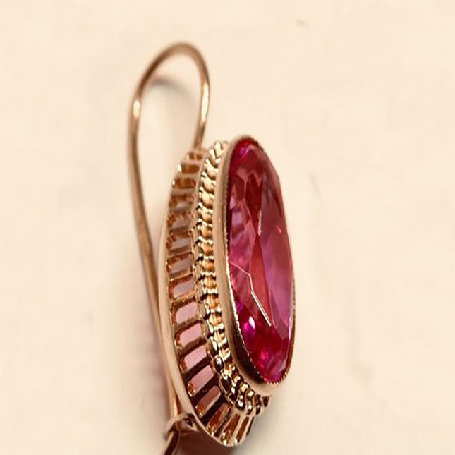 Fashionable Simple 18k Golden Hollow C- Type Red Gem Keel Ear Clip For Women