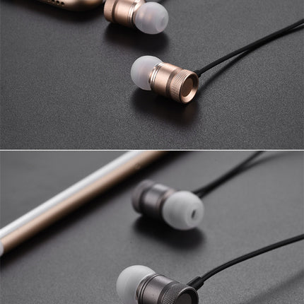 In-ear music video headphones