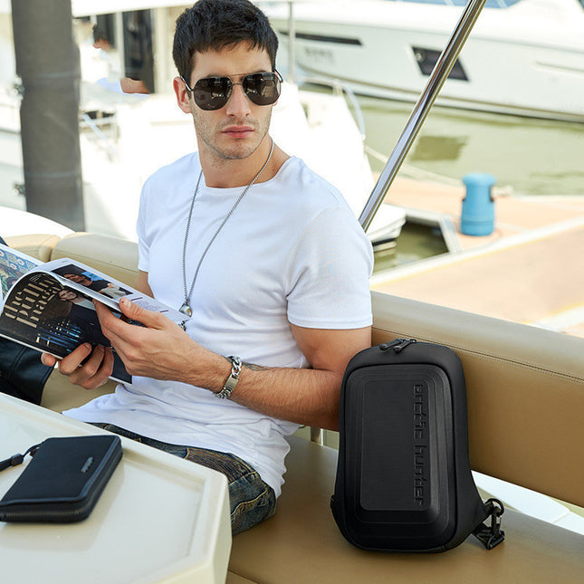 EVA Hard Shell Messenger Bag Water Repellent And Pressure Resistant Locomotive Escape Bag