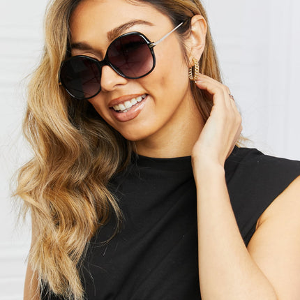 6542d9d3b5d04054be659af88a10bb1a-Max