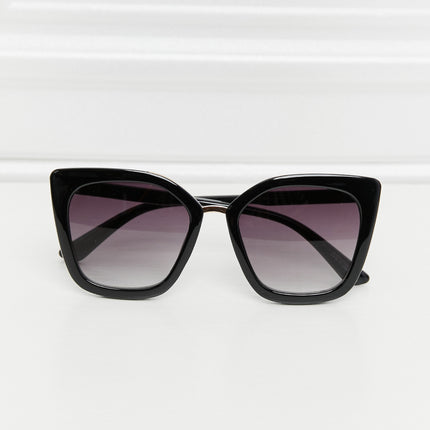 66b276719864426db62ce025b6aea9f5-Max