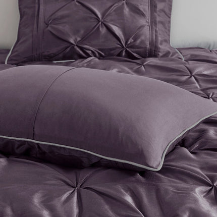 Set of Seven Plum Queen Ring Stitch Polyester Sham And Comforter