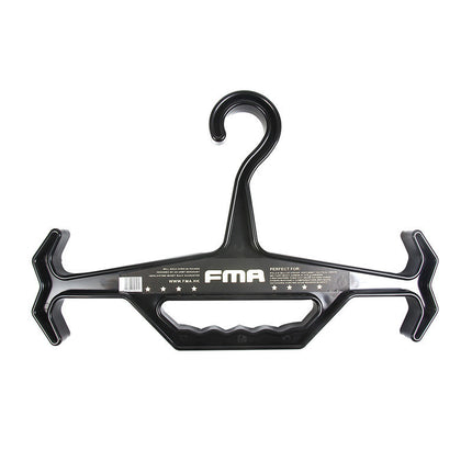 Outdoor training vest hanger