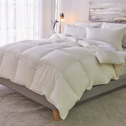 White King Cotton Washable Microfiber Down Alternative Comforter