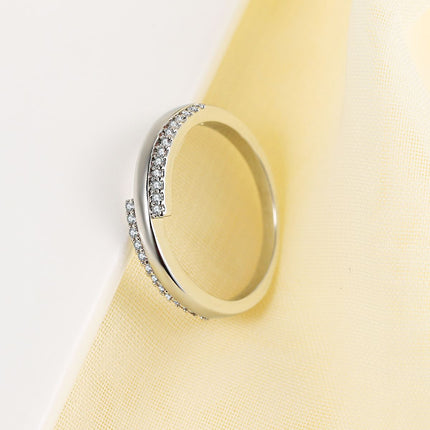 Sleek And Stylish Zircon Micro-pave Platinum-plated Ring For Women