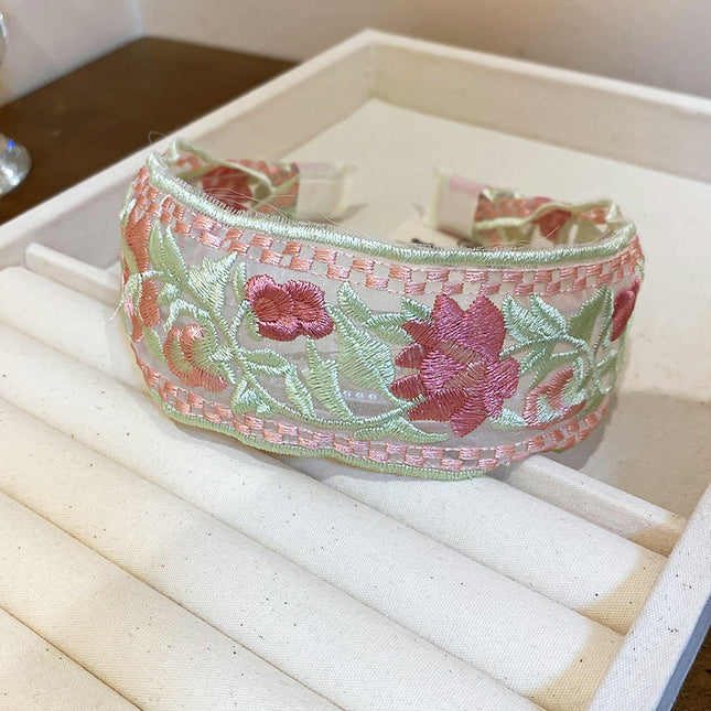 7837e553-8e02-4659-b30a-ebb1244bcc0b-Max